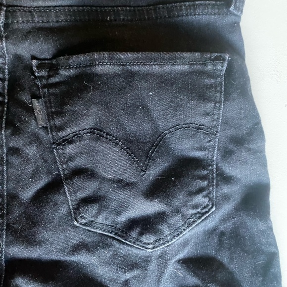 Levi’s high rise skinny jeans - Picture 5 of 7